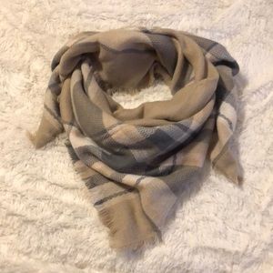 Blanket scarf